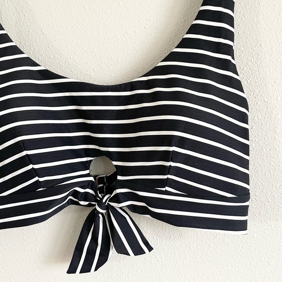 Sea Level Tie Front Bikini Top Size 10 - Picture 7 of 11